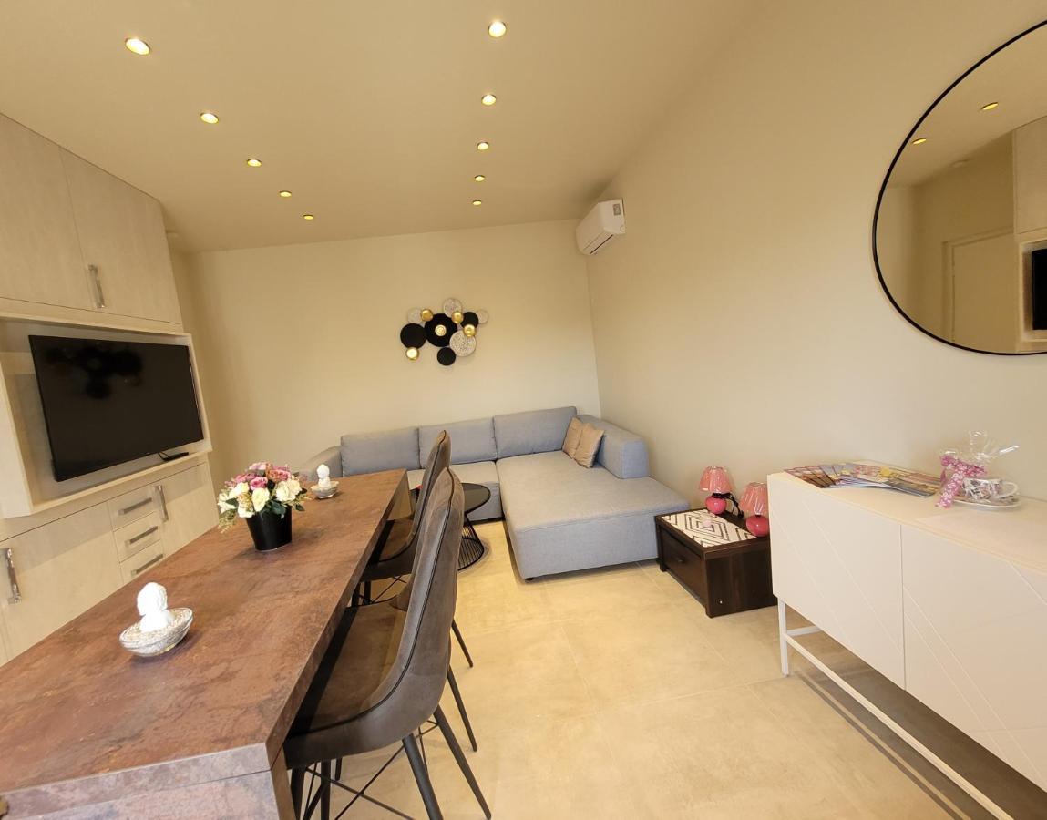 דברצן Lara II Apartman מראה חיצוני תמונה